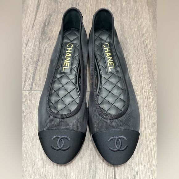 2025 CHANEL BLACK MESH BALLET FLATS BALLERINA SHOES 37 NEW - Picture 1 of 16